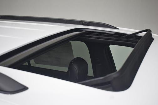 Bright White Clearcoat 2026 Jeep Grand Cherokee L Laredo