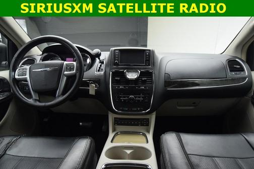 2013 Chrysler Town & Country Touring-L
