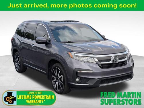 Sonic Gray Pearl 2022 Honda Pilot Touring 7-Passenger