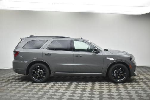 Destroyer Gray Clearcoat 2027 Dodge Durango GT
