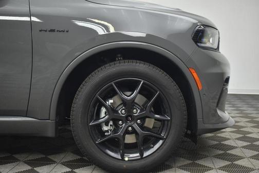 Destroyer Gray Clearcoat 2027 Dodge Durango GT