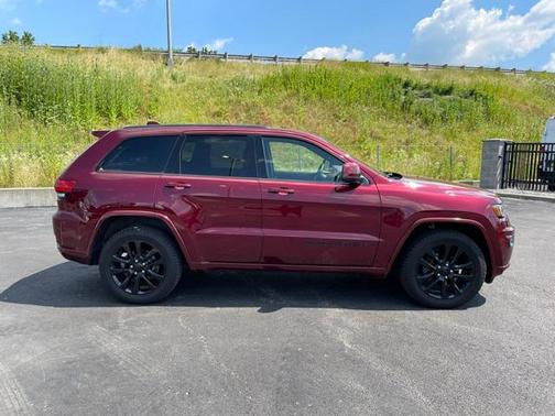 2017 Jeep Grand Cherokee Altitude