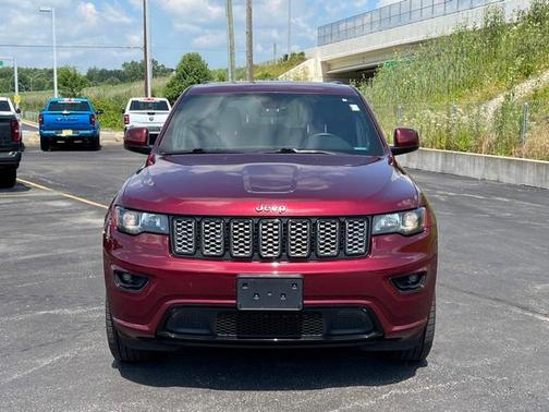 2017 Jeep Grand Cherokee Altitude