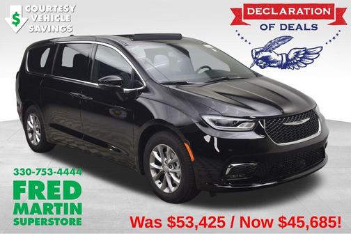 Diamond Black 2026 Chrysler Pacifica Limited