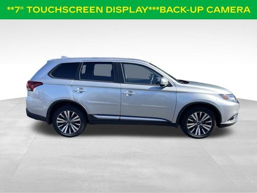 2019 Mitsubishi Outlander SE