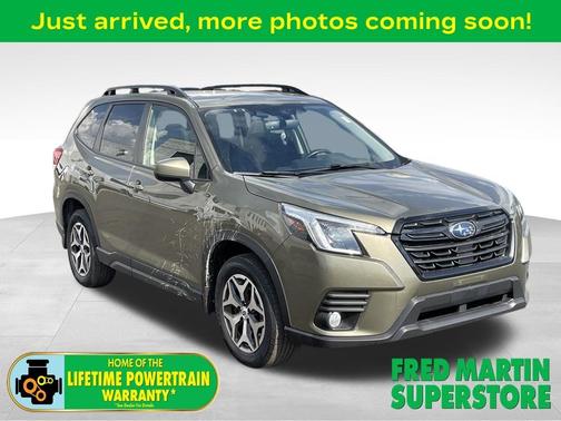 Autumn Green Metallic 2023 Subaru Forester Premium