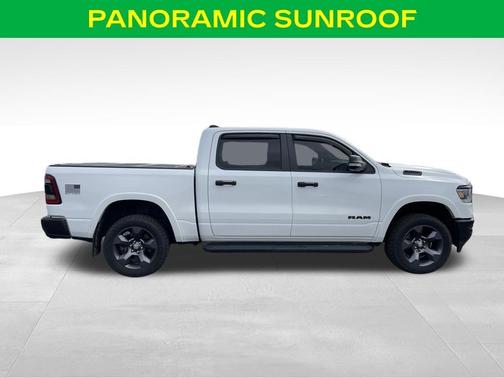 Bright White Clearcoat 2021 RAM 1500 Big Horn