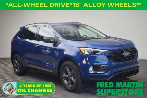 Blue Metallic 2022 Ford Edge SEL