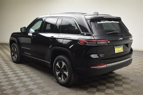 2025 Jeep Grand Cherokee 4xe Base