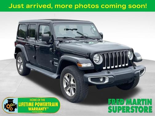 Black Clearcoat 2020 Jeep Wrangler Unlimited Sahara