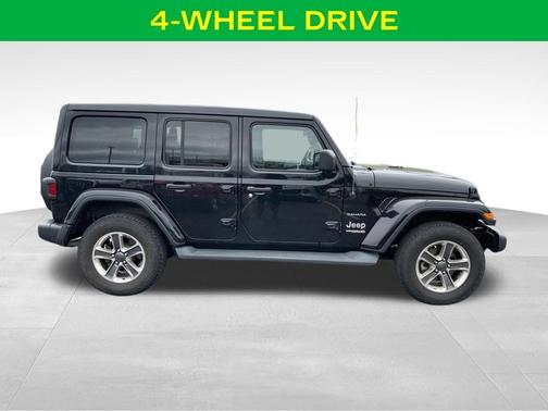 Black Clearcoat 2020 Jeep Wrangler Unlimited Sahara