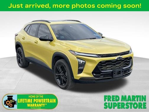 Nitro Yellow 2024 Chevrolet Trax ACTIV