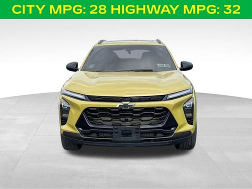 Nitro Yellow 2024 Chevrolet Trax ACTIV