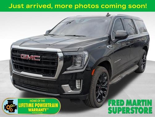 2022 GMC Yukon XL SLE