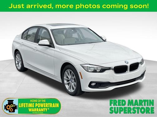 Alpine White 2017 BMW 320 i xDrive