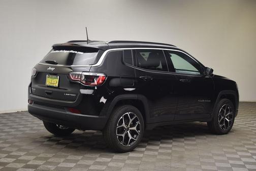 Diamond Black 2026 Jeep Compass Limited