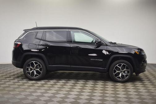 Diamond Black 2026 Jeep Compass Limited