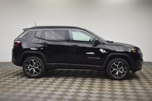 Diamond Black 2026 Jeep Compass Limited