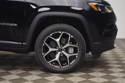 Diamond Black 2026 Jeep Compass Limited