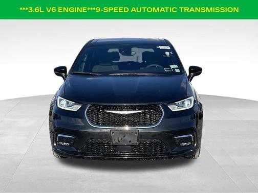 2023 Chrysler Pacifica Touring