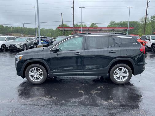 2022 GMC Terrain SLE