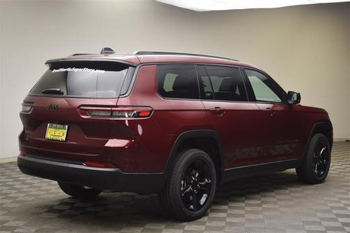 2025 Jeep Grand Cherokee L Laredo