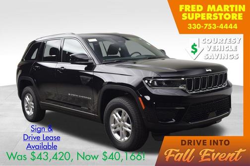 2025 Jeep Grand Cherokee Laredo