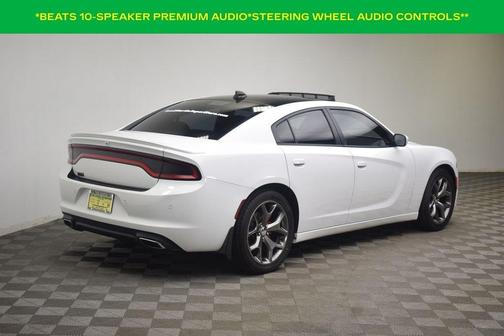 Bright White Clearcoat 2015 Dodge Charger SXT