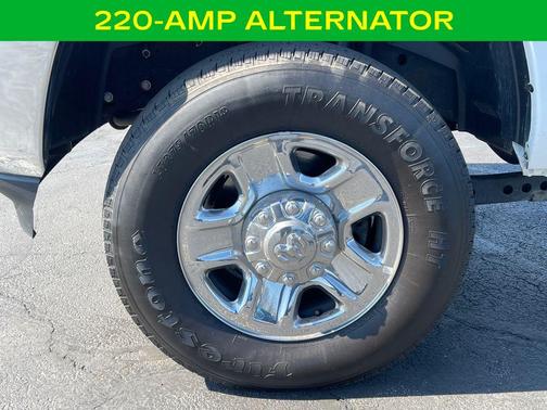 Bright White Clearcoat 2024 RAM 2500 Tradesman