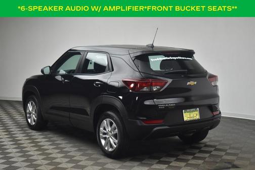 Mosaic Black Metallic 2023 Chevrolet Trailblazer LS