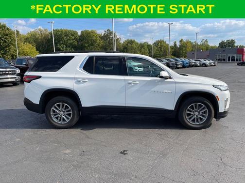 2022 Chevrolet Traverse LT Cloth