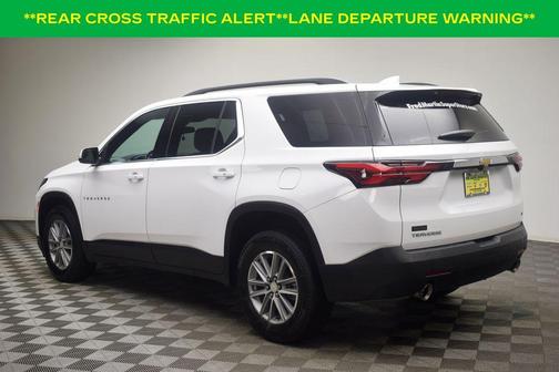 2022 Chevrolet Traverse LT Cloth