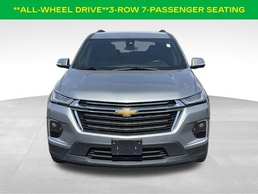 Sterling Gray Metallic 2023 Chevrolet Traverse LT Leather