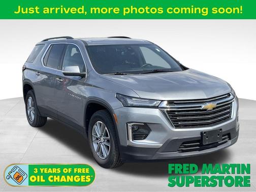 Sterling Gray Metallic 2023 Chevrolet Traverse LT Leather