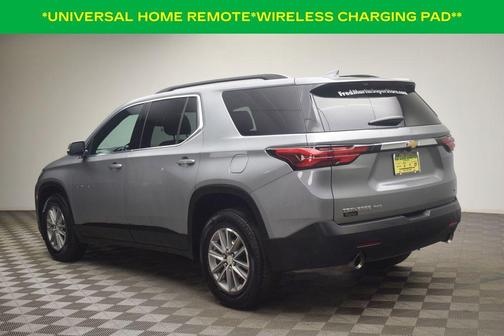 Sterling Gray Metallic 2023 Chevrolet Traverse LT Leather