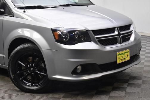 Photo 2 of 38 of 2020 Dodge Grand Caravan GT