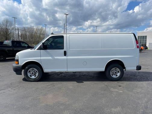 2018 GMC Savana 2500 Work Van