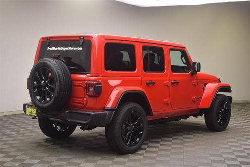 2025 Jeep Wrangler 4xe Sahara
