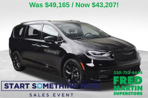 2026 Chrysler Pacifica Select