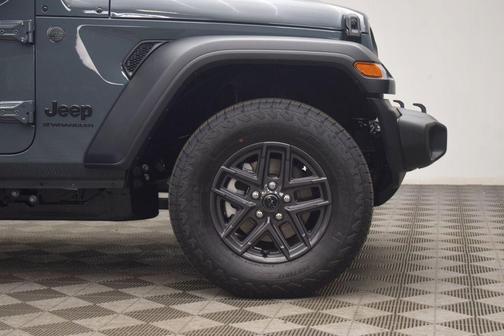 Anvil Clearcoat 2026 Jeep Wrangler Sport