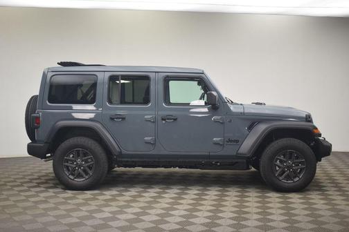 Anvil Clearcoat 2026 Jeep Wrangler Sport