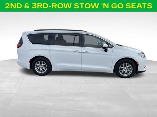 2021 Chrysler Voyager LXI