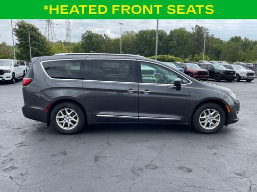 2020 Chrysler Pacifica Touring-L