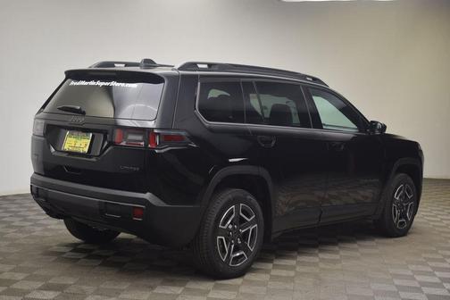 Diamond Black 2026 Jeep Cherokee LAREDO/LIMITED