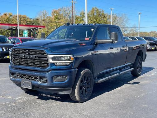 Patriot Blue Pearlcoat 2022 RAM 3500 Big Horn