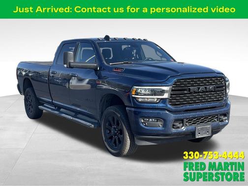 Patriot Blue Pearlcoat 2022 RAM 3500 Big Horn