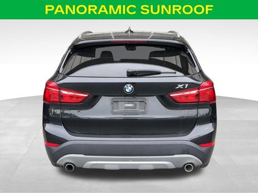 Black Sapphire Metallic 2018 BMW X1 xDrive28i