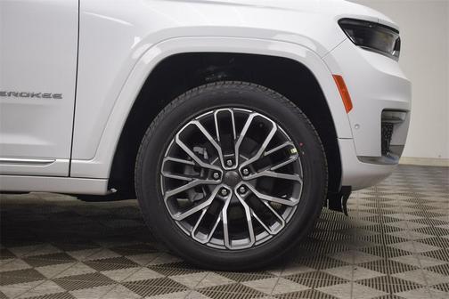 2025 Jeep Grand Cherokee L Summit