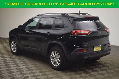 2017 Jeep Cherokee Sport