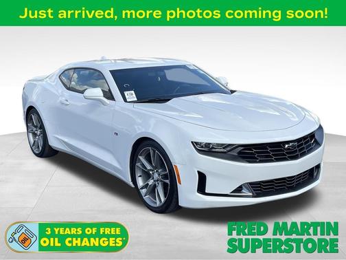 Summit White 2019 Chevrolet Camaro 1LT